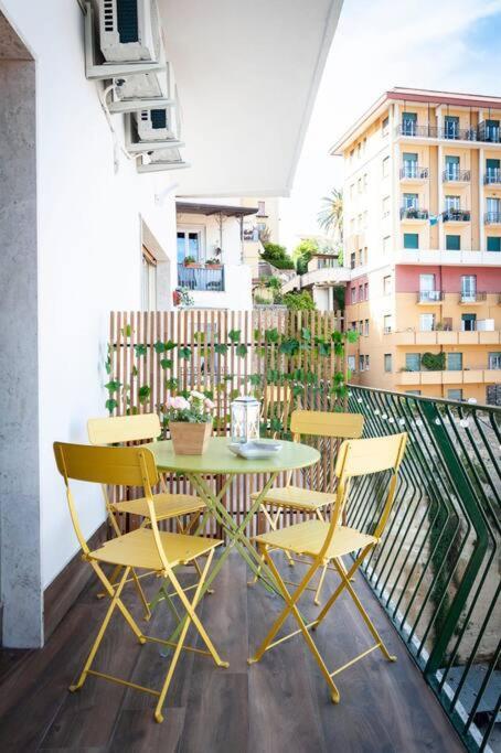Olivella21 Vesuvio Apartment Наполи Екстериор снимка